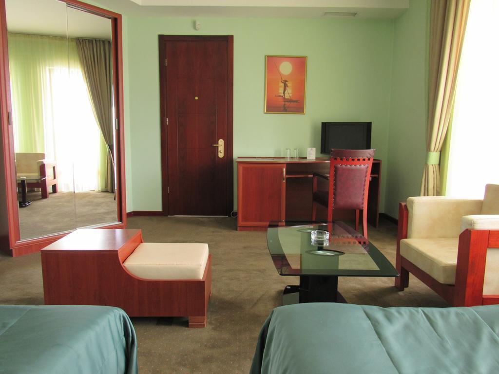 Hotel Vedzisi Тбилиси Екстериор снимка